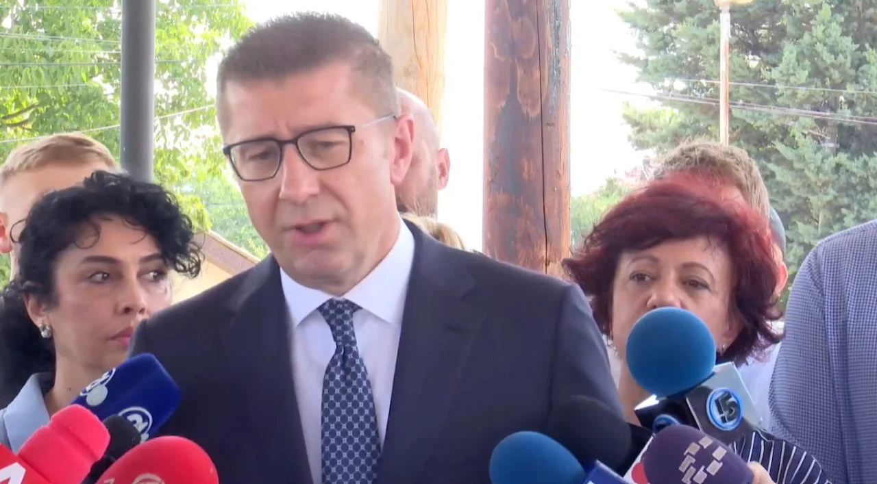 СДСМ: Не растат платите 3–4 пати побрзо, загрижувачко е што Мицкоски верува во своите лаги