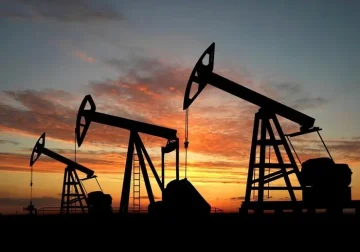 НАФТАТА СКОКНА НА НАЈВИСОКО НИВО ВО ПОСЛЕДНИТЕ ТРИ НЕДЕЛИ: Геополитичките тензии ги туркаат цените на Блискиот Исток