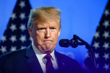 ТРИ МЕСЕЦИ ДО ВАЖНИТЕ ИЗБОРИ ЗА ТРАМП: Бројките му се рекордно лоши, а ова се трите можни исходи