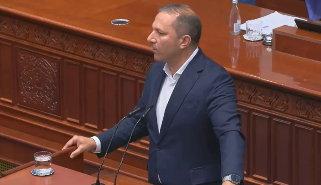 (Видео) Спасовски: Трипуновски манипулираше со земјоделците во опозиција, а ги заборави како министер