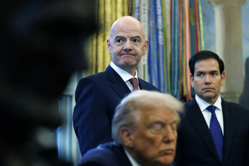 Инфантино по скандалот: Го примив повикот од Трамп, но независните тела на ФИФА одлучуваат