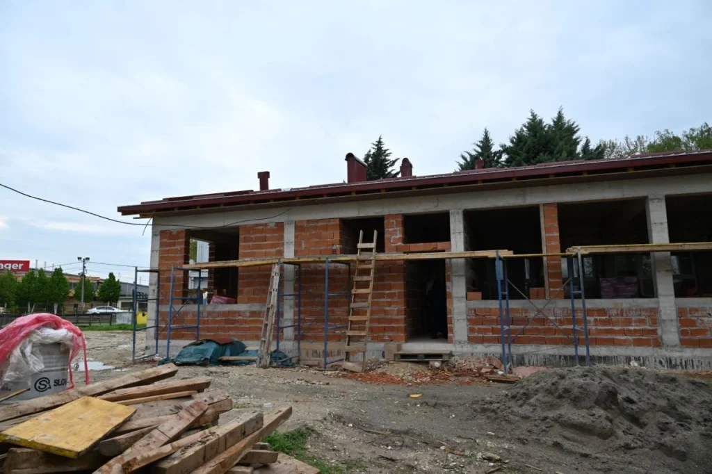 Се проширува капацитетот на основното училиште „Крум Тошев“ во Трубарево