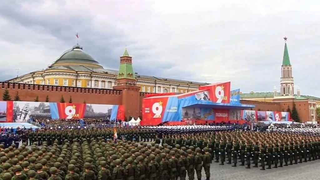Путин одржа скромен парада за 9 мај по „дозвола“ од Киев: „Победата секогаш била наша“