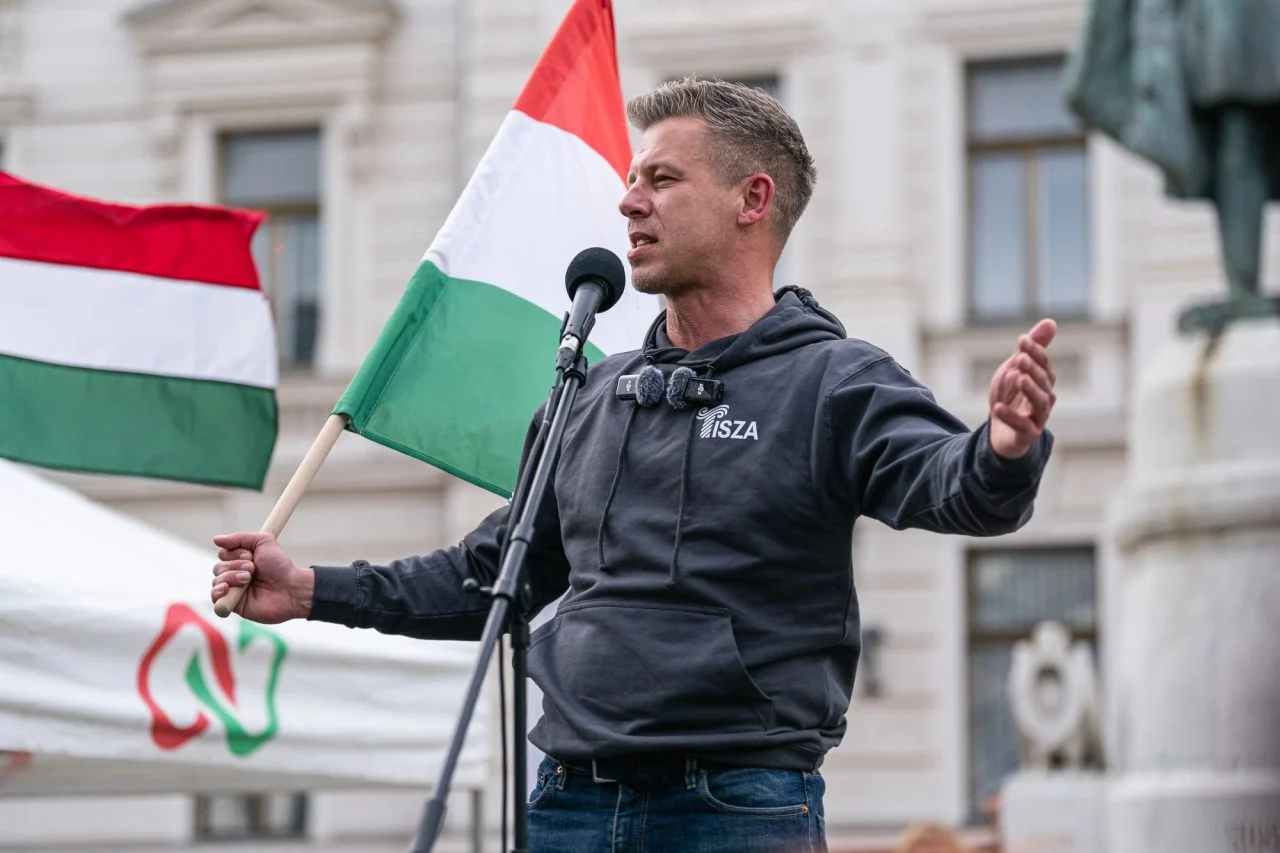 Маѓар: Во министерствата се уништуваат документи, сите одговорни ќе бидат казнети