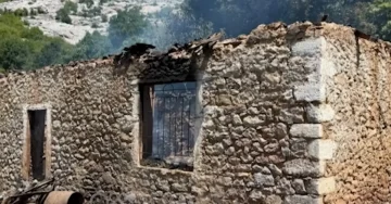 ЗАГИНА МАЈКА СО ДВЕ ДЕЦА ВО ПОЖАР ВО АЛБАНИЈА: Во куќата пронајдени експлодирана плинска боца и бензин