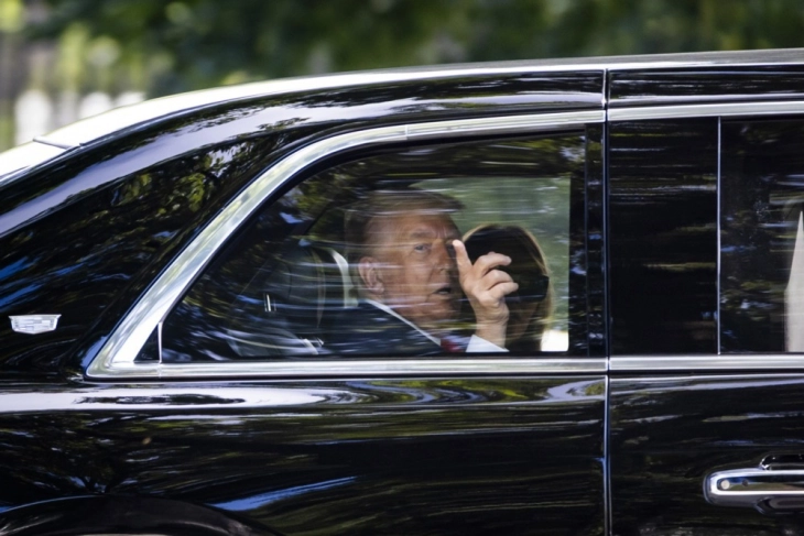 Трамп најавува почеток на нови тестирања на нуклеарно оружје