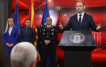 Трајно се решава статусот на професионалните војници со навршени 45 години возраст