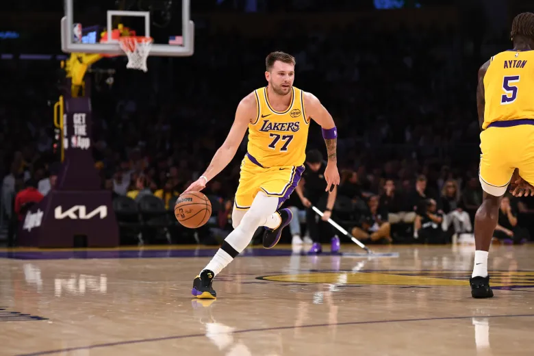 Лејкерс победи, Дончиќ се повреди