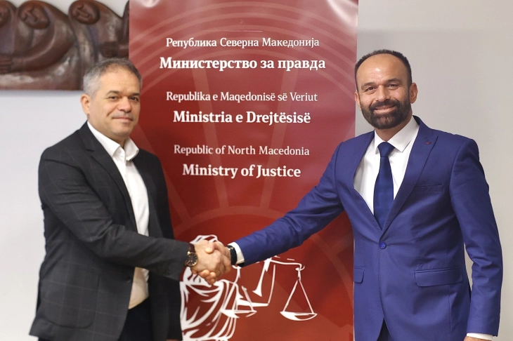 Средба Шасивари и Османи: Законот за употреба на јазиците мора доследно да се спроведува во сите институции