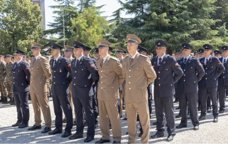 Промовирани нови 53 офицери на Воената академија
