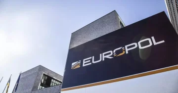 РАЗБИЕНА МЕЃУНАРОДНА МРЕЖА ЗА КОКАИН: 24 лица уапсени во координирана европска операција