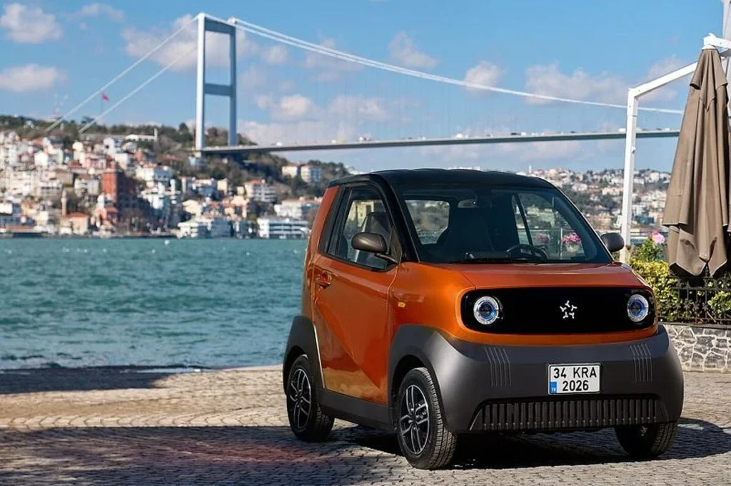 Турците направија свој „Smart“ – Karea Fit доаѓа со пластична каросерија и 135 км досег