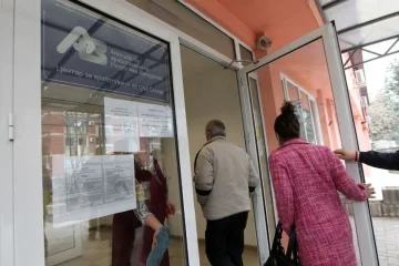 АВРМ ОБЈАВИ ОГЛАС ЗА САМОВРАБОТУВАЊЕ: 10.000 евра за млади до 29 години, 7.000 евра за постари