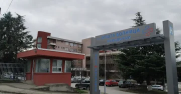 Двомесечно бебе починaло во болницата во Кавадарци