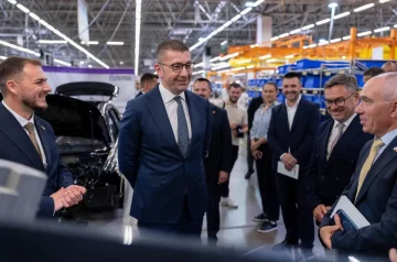 Мицкоски ја посети фабриката Кромберг и Шуберт: Се разговарало за приоритетите, вработувањето, развојот