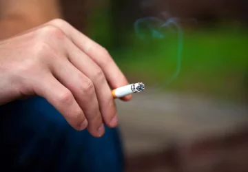 ЗАКОН ЗА ПУШЕЊЕ: За почеток опомени и едукација за пушачите по 1 март