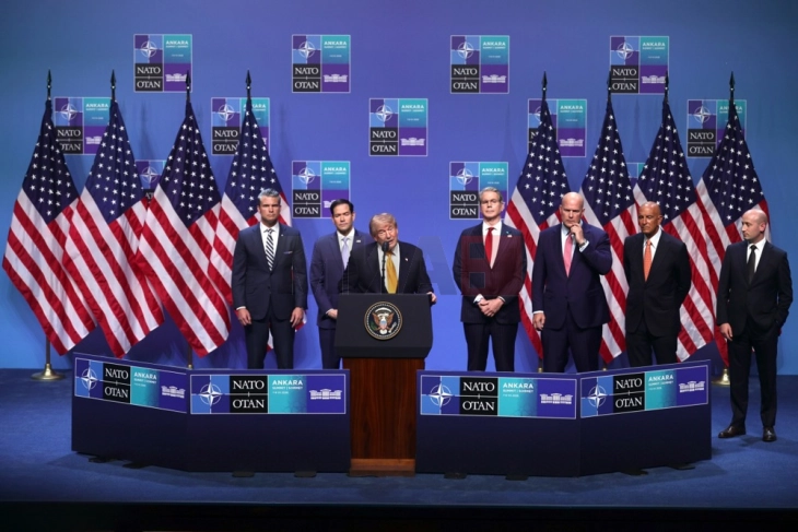 Стејт департмент: Трамп одлучи да го поништи статусот на Сирија како држава што го спонзорира тероризмот
