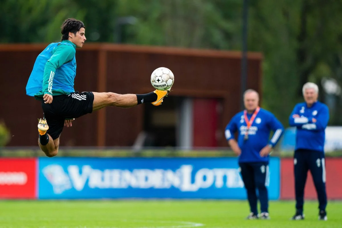 Беше огромен потенцијал, заигра за Ливерпул, а сега милионите ги заработува далеку од главната сцена