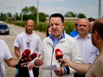 Николоски: Во Новаци инвестираме 1,2 милиони евра во изградба на индустриска зона и улици, а веќе се градат и првите две фабрики