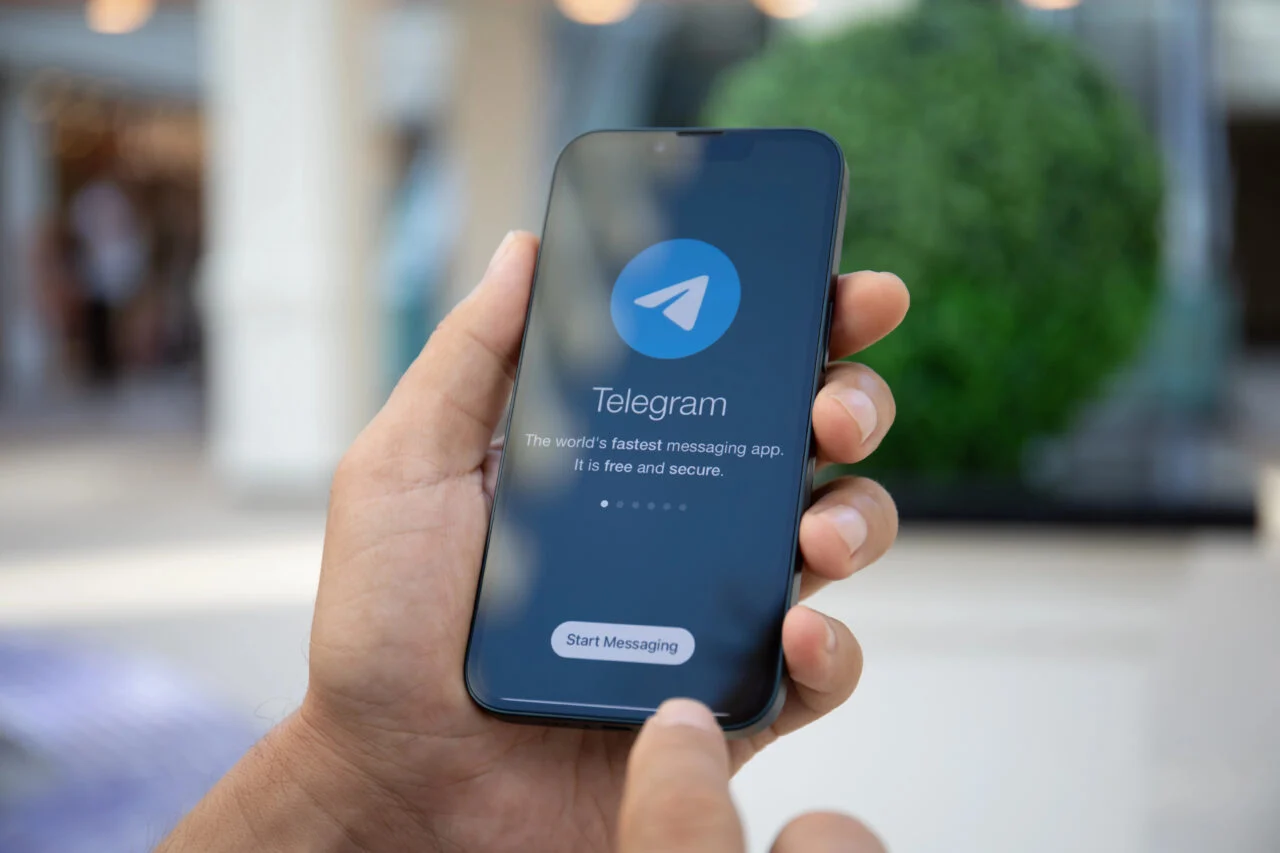 Apple привремено го отстрани Telegram од App Store