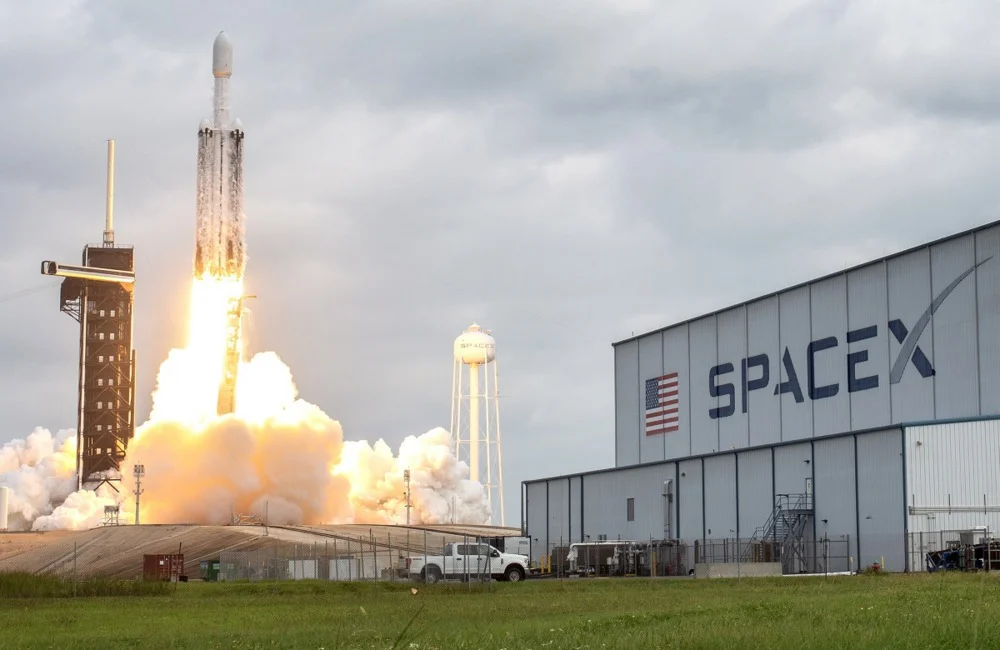 Ракета на SpaceX ќе се урне во Месечината