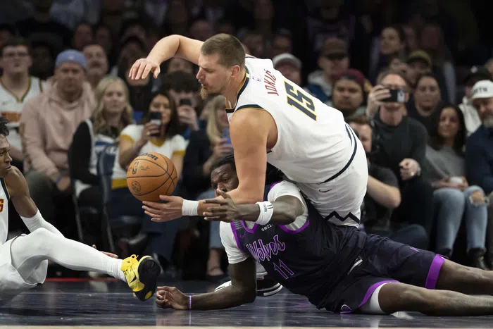 Јокиќ со нова маестрална партија донесе убедлив триумф за Денвер (Видео)