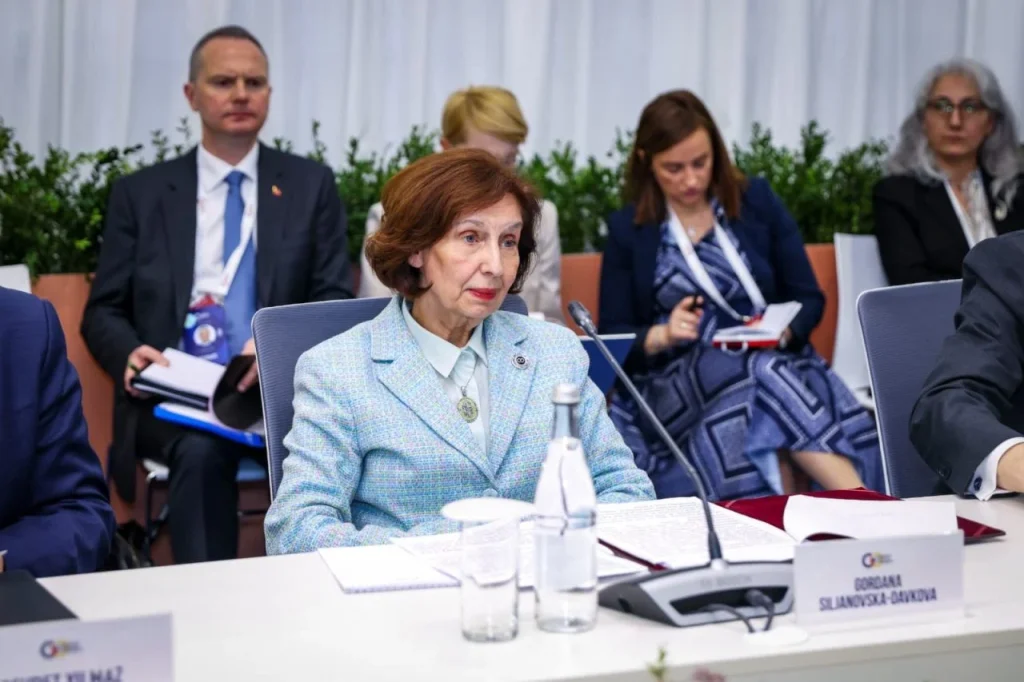Сиљановска-Давкова во Ереван: Енергетската и инфраструктурната поврзаност се клуч за стабилна и безбедна Европа
