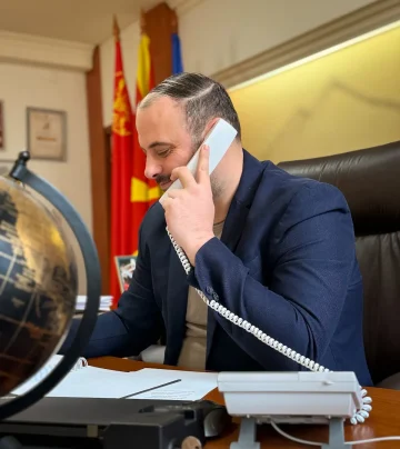 ОТВОРЕНИ ВРАТИ И ВО САБОТА: Секој граѓанин може да го сподели својот проблем во Град Скопје