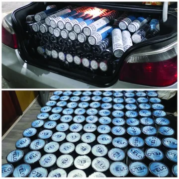 (ВИДЕО) ЦАРИНА СПРЕЧИ ШВЕРЦ ТЕЖОК 1,2 МИЛИОНИ ДЕНАРИ: Запленети 4.800 пакувања со никотински ќесички