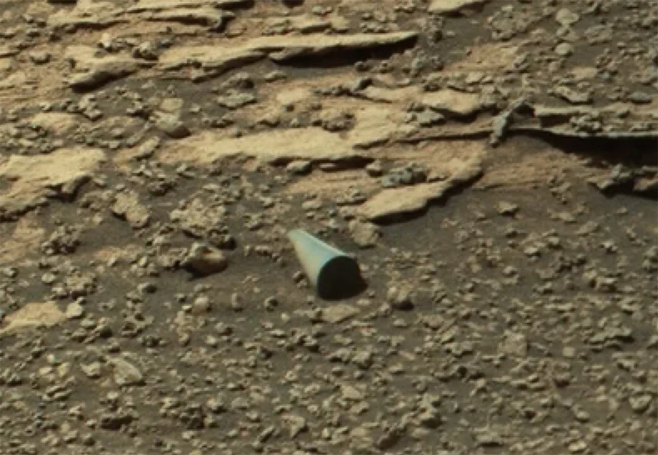 Мистериозен цилиндар е откриен на Марс: Научник бара од НАСА итно да го истражи откритието