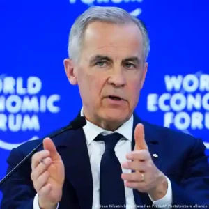 Марк Карни: Време е да го тргнеме знакот од прозорецот