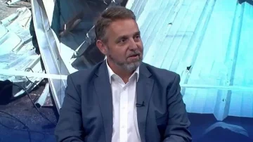 Лукровски: Карпош беше најпогоден од силното невреме, прво ги решивме проблемите на граѓаните со откорнати кровови