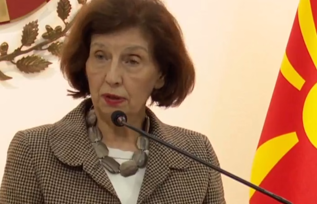 Давкова: Нема закана за безбедноста, институциите координирано ја следат состојбата