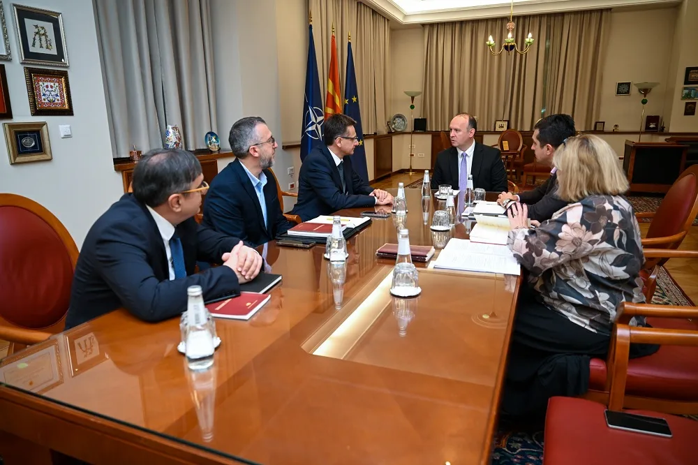 Претседателот Гаши на средба со претставници на ДИК