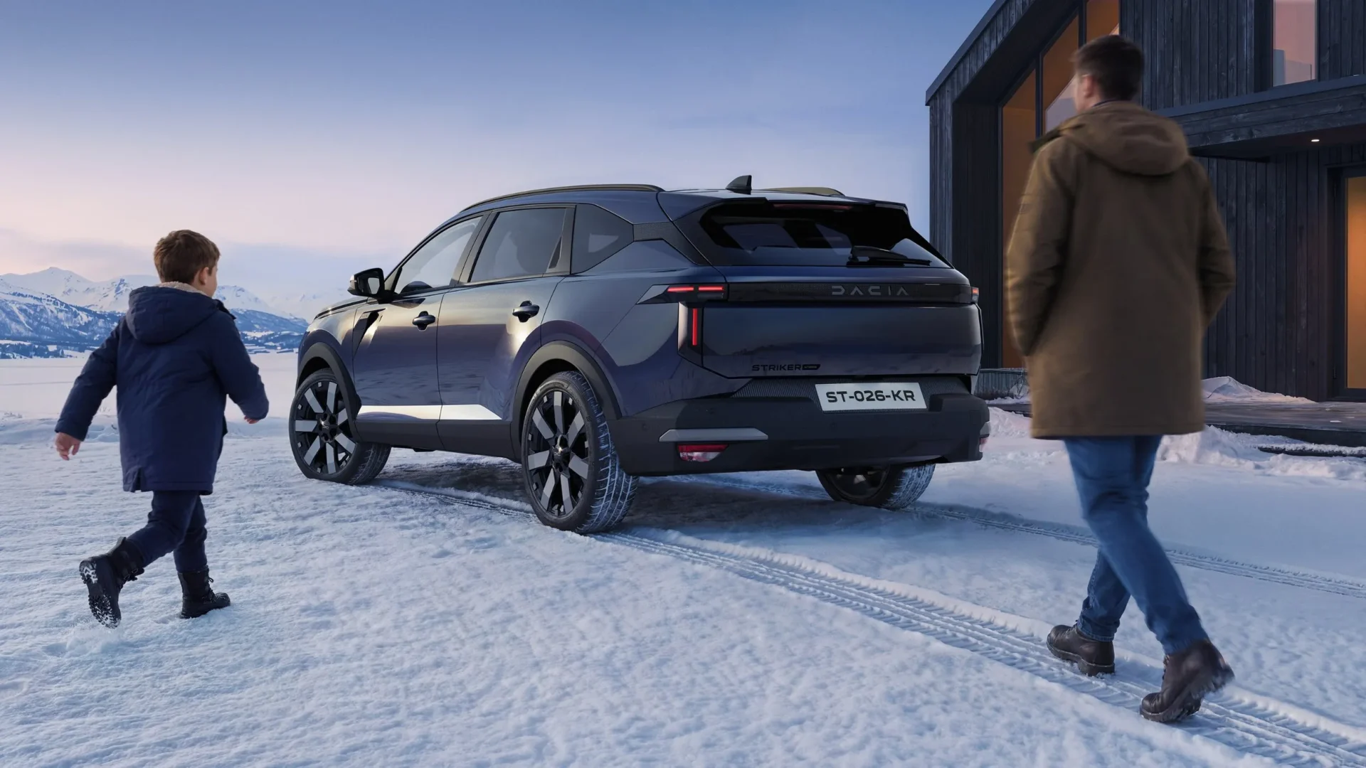 Dacia Striker пристигнува како хибриден караван со SUV карактер