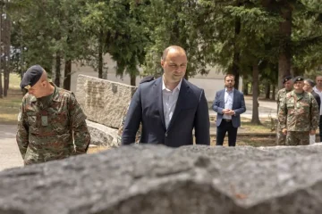 МИСАЈЛОВСКИ ОД КАРПАЛАК: Нивната верба во татковината е наша водилка да ги чуваме националните интереси