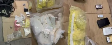 (ВИДЕО) ВО НАПУШТЕН ПОДРУМ ВО АЕРОДРОМ: Полицијата пронајде поголема количина дрога