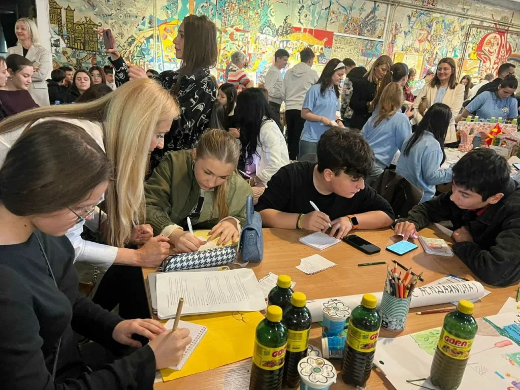 Општина Карпош: Прва награда за најиновативниот еко тим на „Коменски“