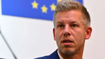 БУГАРСКИ ПРОФЕСОР АЛАРМИРА ЗА УНГАРСКАТА ПОДДРШКА ЗА МАКЕДОНИЈА: Изјавите на Маѓар не се добра вест за Бугарија