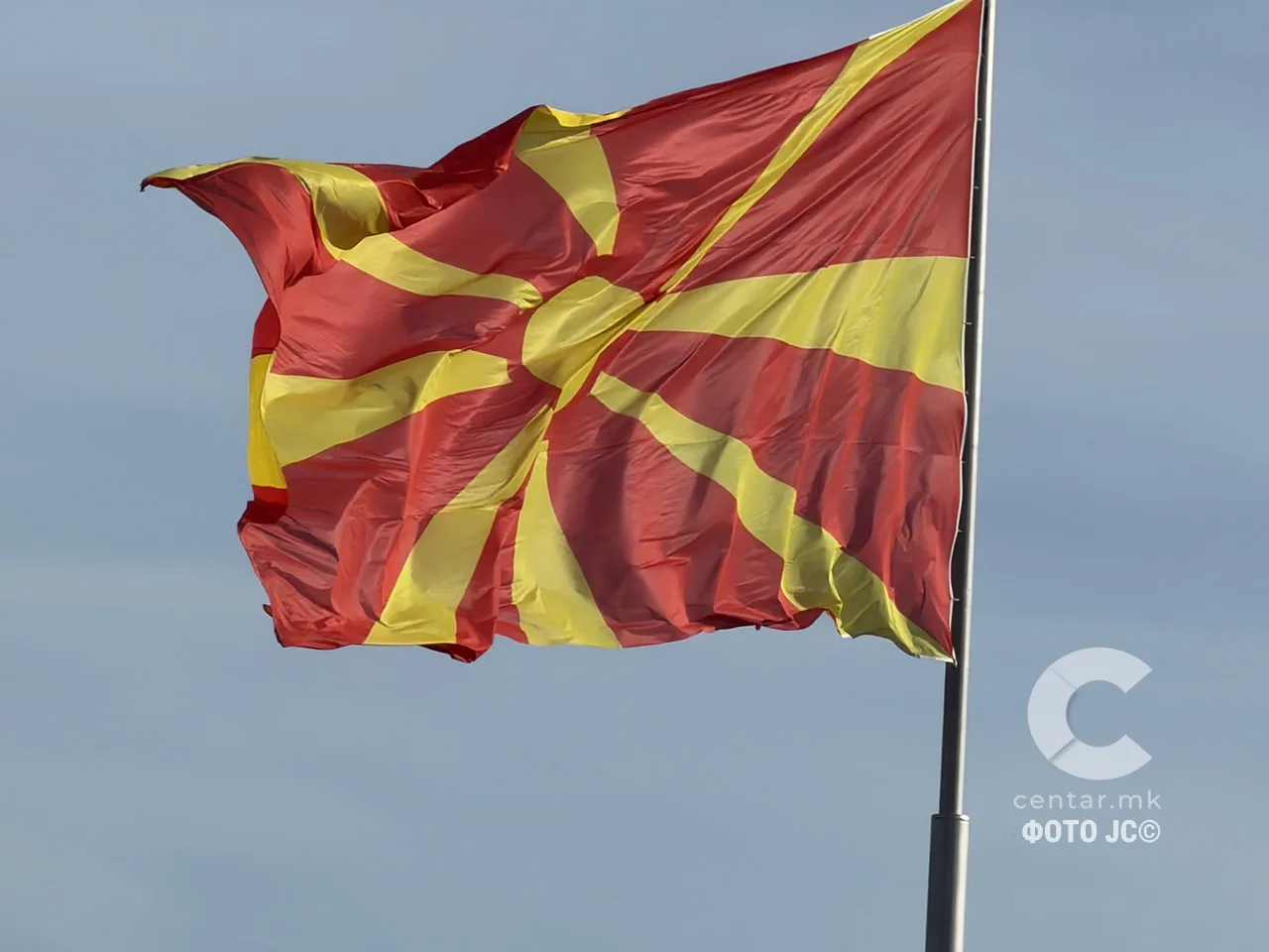 АЛАРМАНТЕН ТРЕНД: Бројот на живородени деца во 2025 година повторно е намален