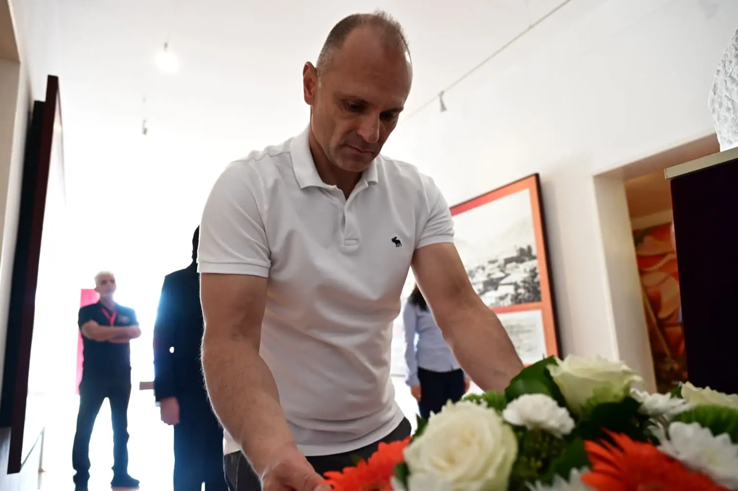 По повод 11 Октомври претседателот на СДСМ Филипче оддаде почит на хероите од НОБ во Прилеп