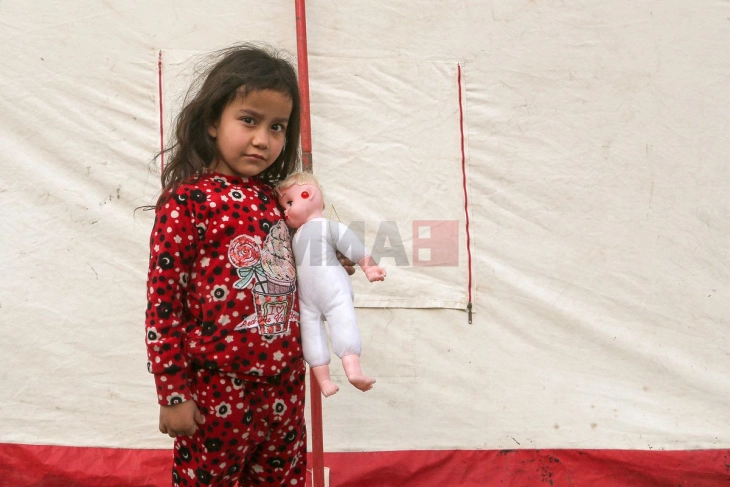 Над 100 малолетници загинале во Либан поради војната додека раселувањето нагло расте