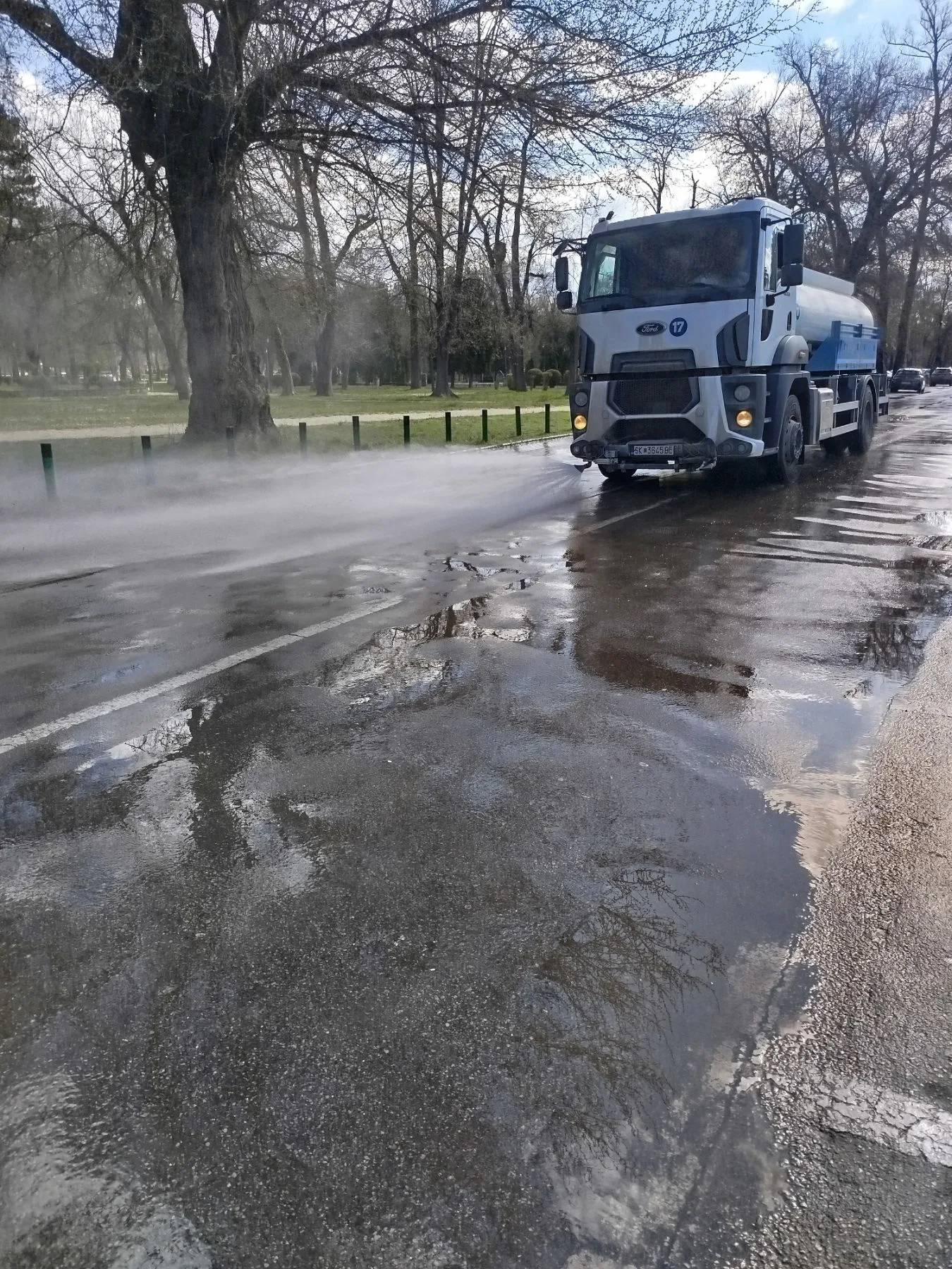ЈП Комунална хигиена-Скопје започнува со машинско миење на скопските булевари и улици