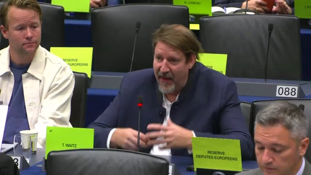 Поделени ставови во Европарламентот за ограничување на ветото при проширувањето