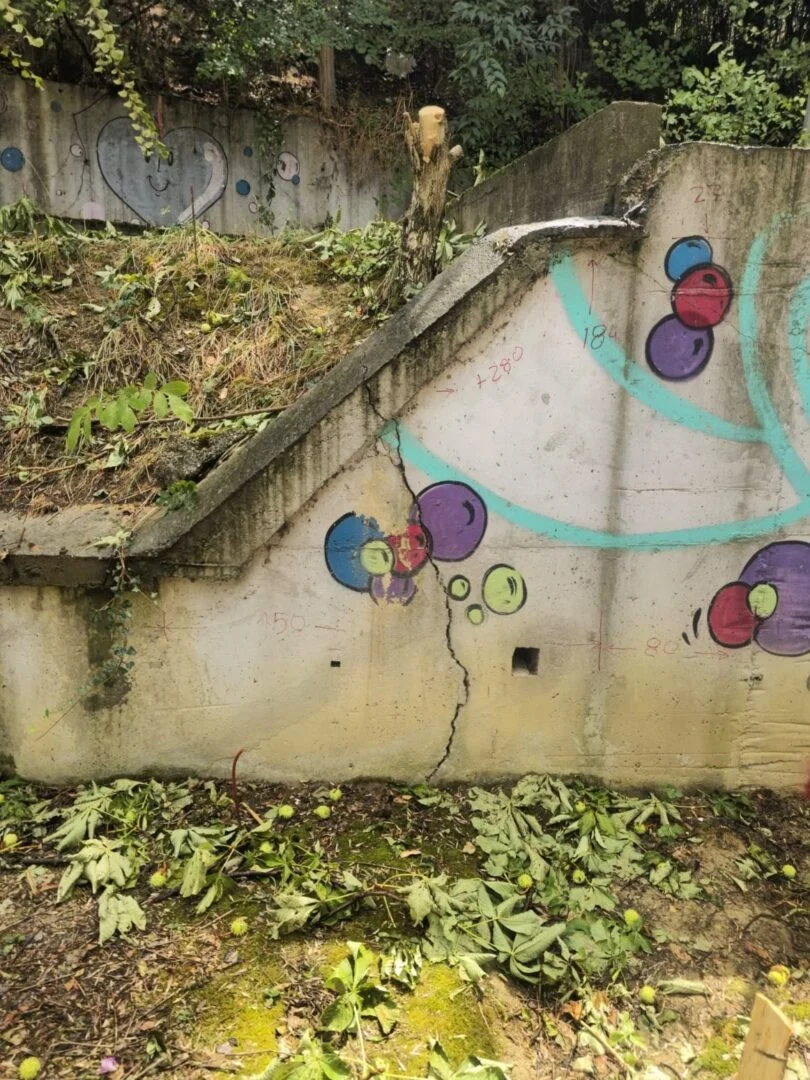(Фото) Нов потпорен ѕид во градинката „Кочо Рацин”, инвестиција од 5,99 милиони денари, извести Герасимовски