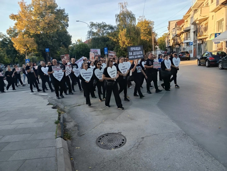 Интензивно судење без одолговлекување, побараа родителите на загинатите во „Пулс“ на 50. „Марш за ангелите“