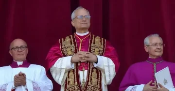 ПАПАТА ЛАВ XIV ЌЕ ОДРЖИ ГОЛЕМА МИСА ВО ПАРИЗ: За богослужбата на Плоштадот Конкорд се пријавиле околу 600.000 верници
