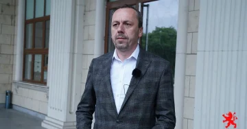 Петрушевски: Тужбата за клевета нема да го испере Заев, стојам зад секој кажан збор