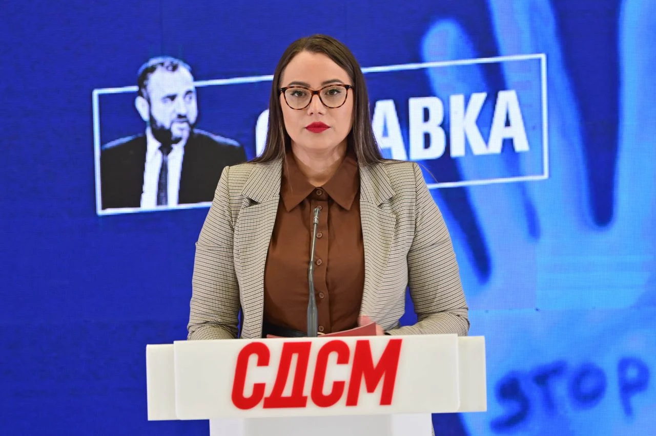 (Видео) СДСМ бара оставка од Тошковски