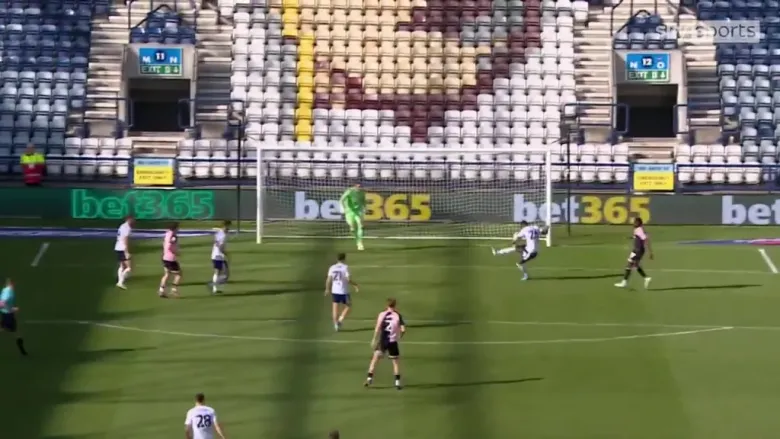 Автогол на сезоната во англиска втора лига